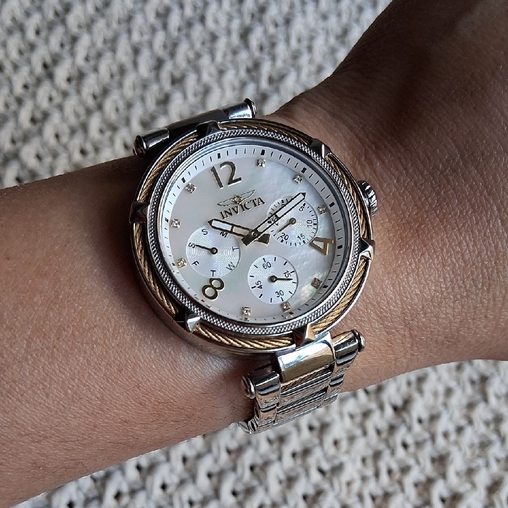 Invicta Two-Tone Silver and Gold Watch 38mm Stainless Steel - Picture 6 of 8
